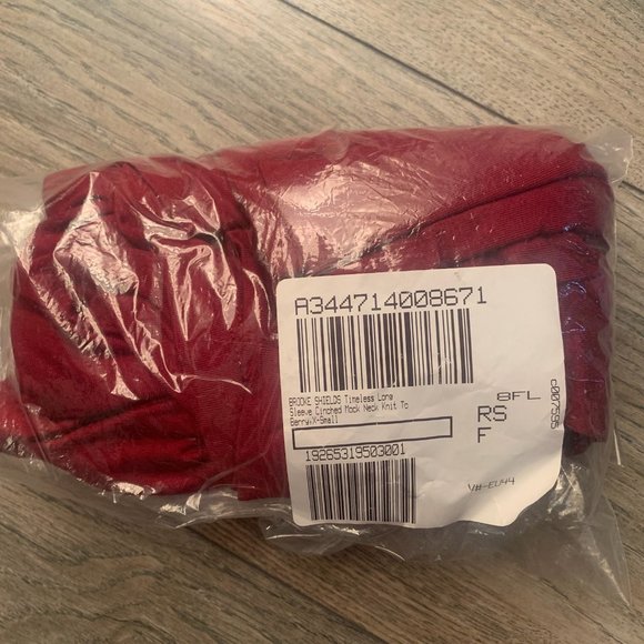 NWT BROOKE SHIELDS TIMELESS LONG SLEEVE CINCHED MOCK NECK KNIT TOP BERRY XS - Picture 6 of 8